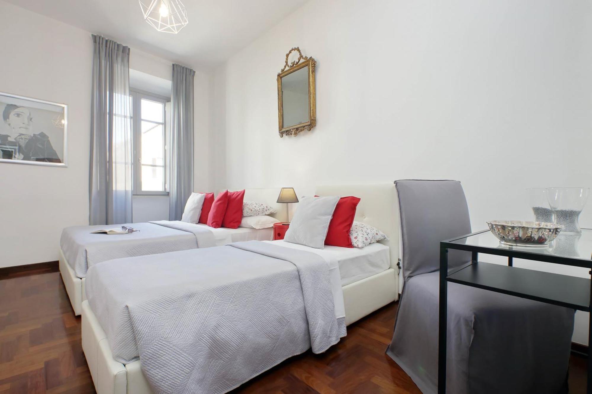 Luxury Apartment Vaticano-S'Peter Basilica - Netflix Wifi - Aircond Rome Exterior photo